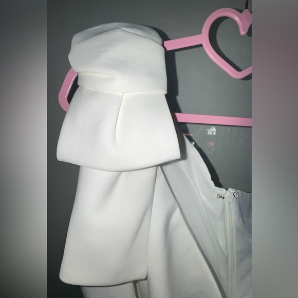 Ieena for Mac Duggal White Crepe One Shoulder Bow Gown  #26665 size 14- NWT - Picture 6 of 9